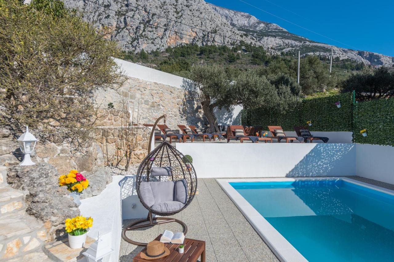 Villa Petra Apartment With Private Pool Makarska Exterior photo