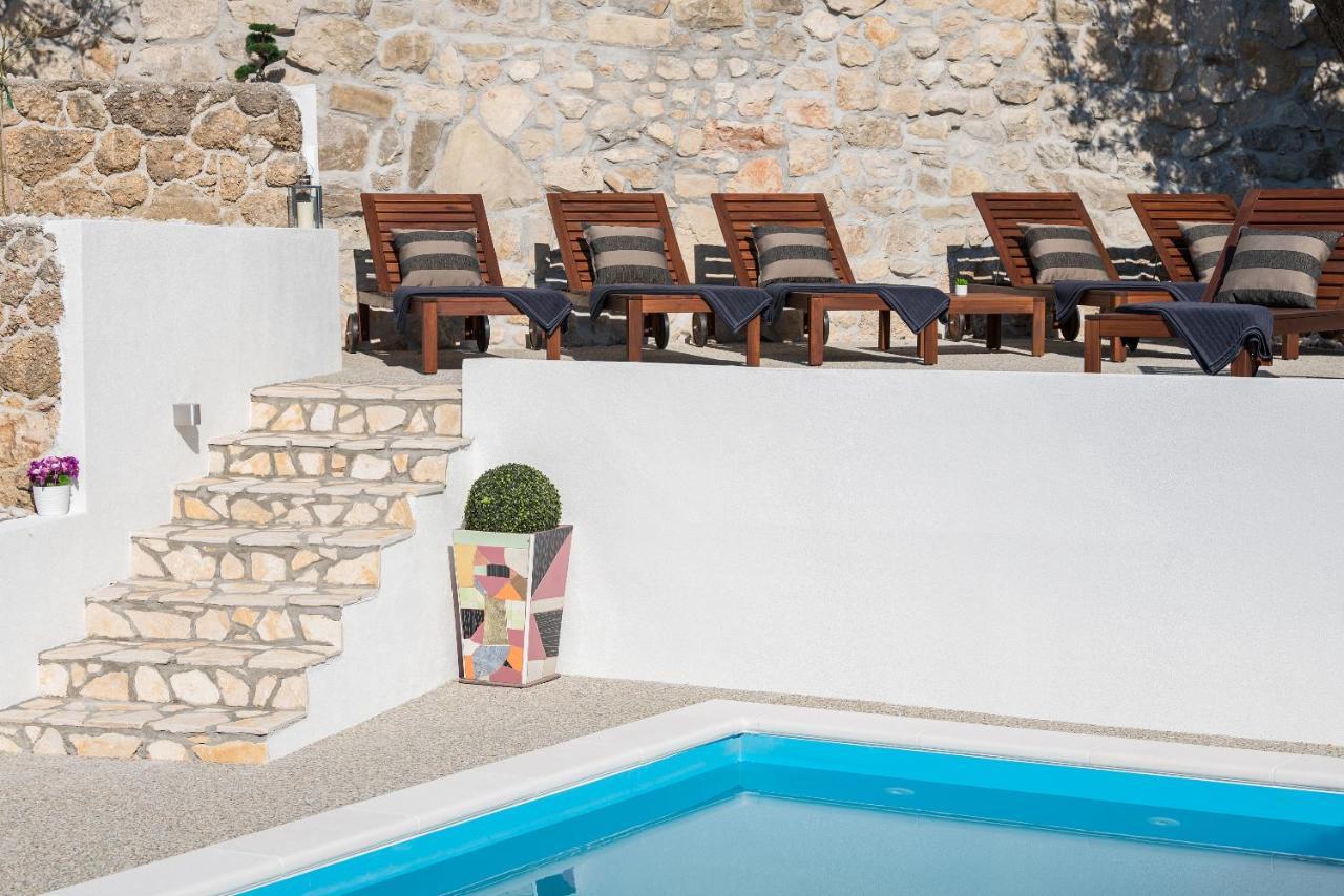Villa Petra Apartment With Private Pool Makarska Exterior photo
