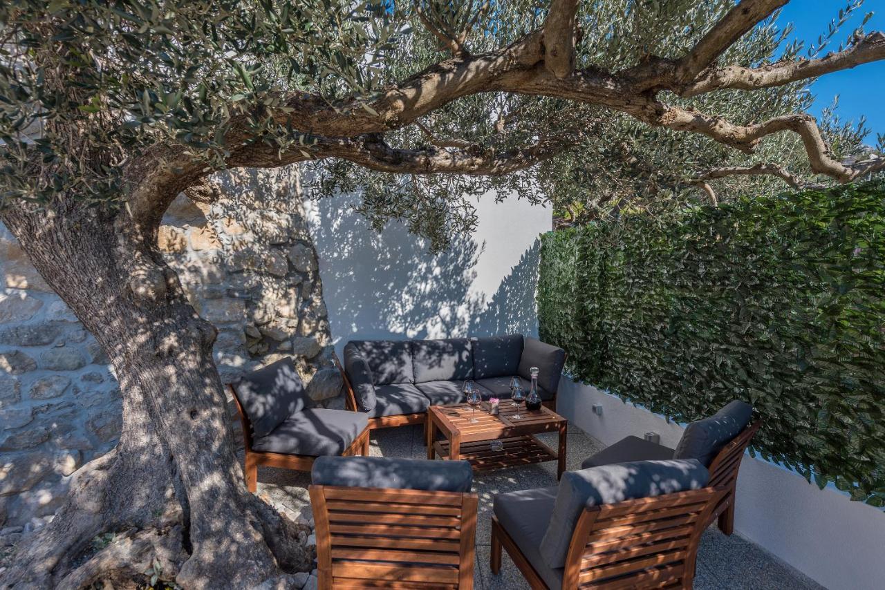 Villa Petra Apartment With Private Pool Makarska Exterior photo